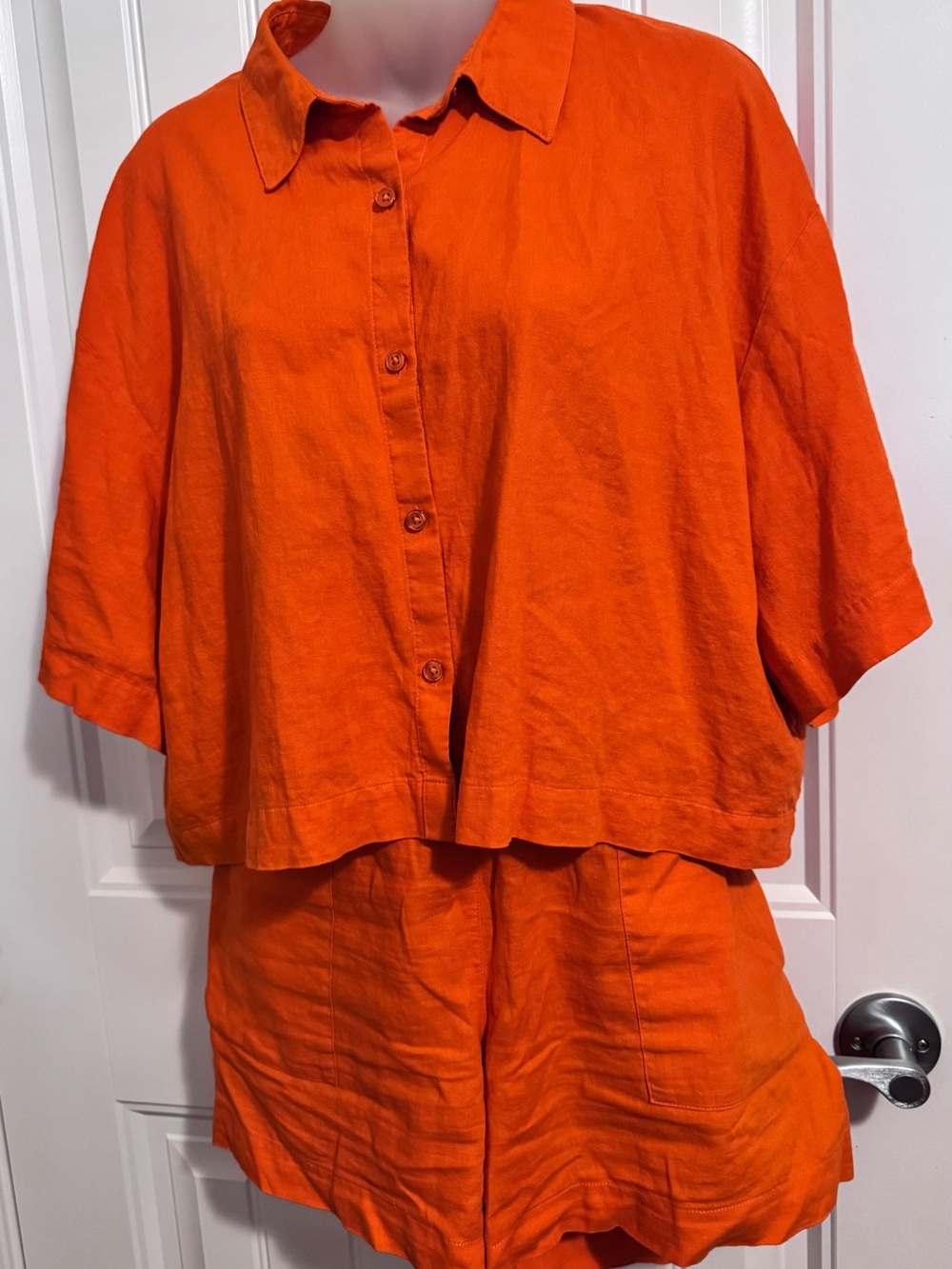 RW and Co Women's Orange  Linen Shirt and- shorts 2 pcs Large